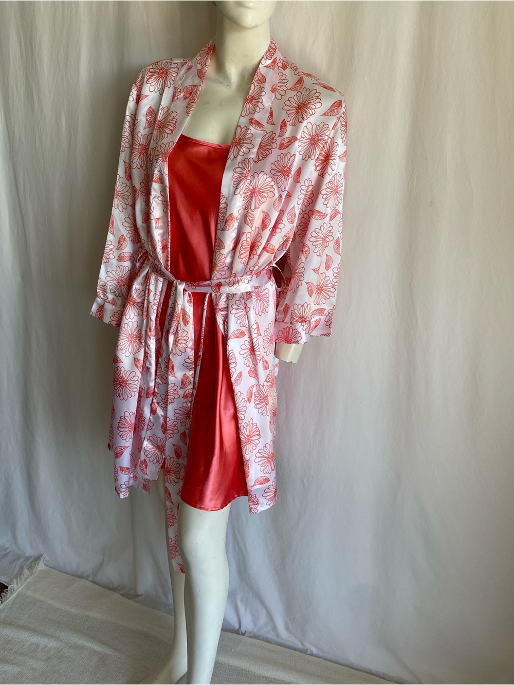 La Vie En Rose Red Satin Chemise with White Floral Robe
